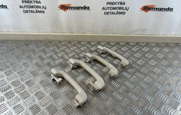 BMW 5 G30 G31 G38 A set of handles for the ceiling 