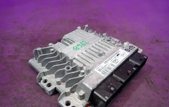 Ford Focus C-MAX Engine control unit/module ECU 