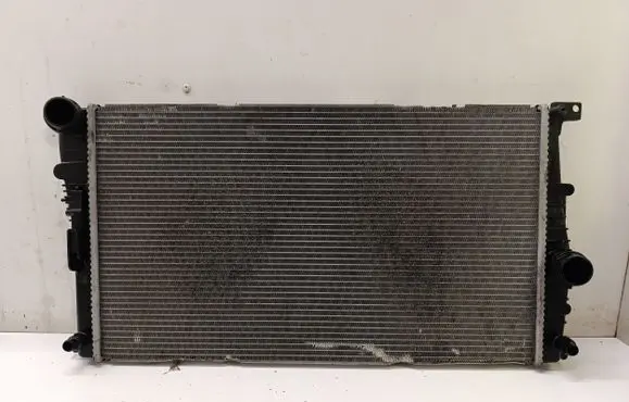 BMW 2 F22 F23 Coolant radiator 7618807