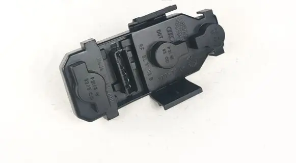 Audi A6 S6 C5 4B Tail light bulb cover holder bl3158b