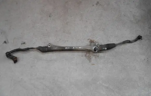 Toyota RAV 4 (XA40) Steering rack NSK00718