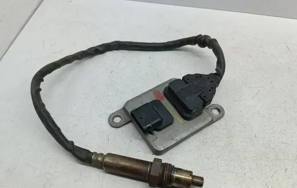 Mercedes-Benz Sprinter W906 Lambda probe sensor A0009050008 0009050008 A2C126102002