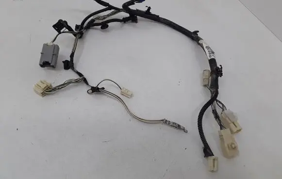 Toyota Avensis T250 Tailgate/trunk wiring harness 8218505081