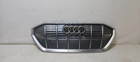 Audi e-tron Front bumper upper radiator grill 4KE853651