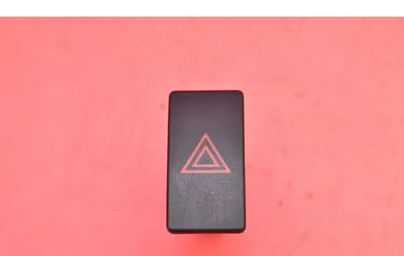 Toyota Avensis T270 Hazard light switch 15B279
