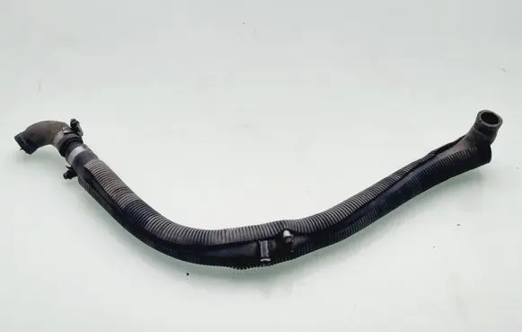 Tesla Model S Engine coolant pipe/hose 106785700F