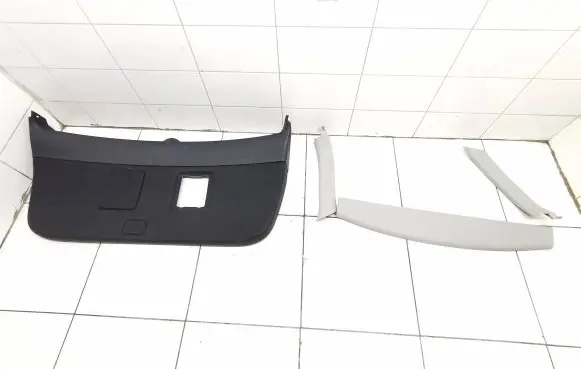 Toyota Avensis T250 Tailgate/boot cover trim set 6775005070B0 6775905010 6479005030