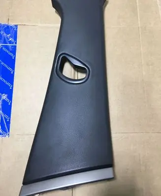 BMW 7 E65 E66 (B) pillar trim (top) 7001980