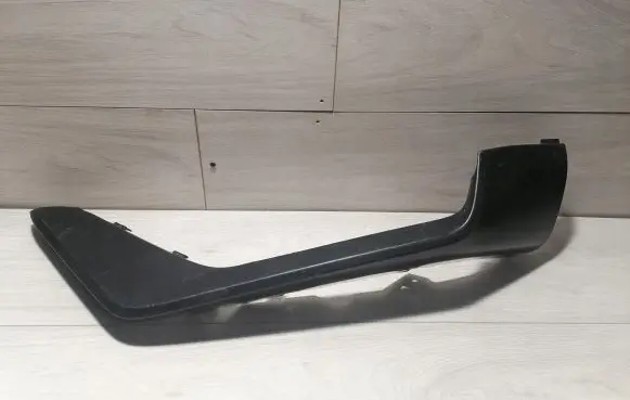 Volvo XC90 Front bumper splitter molding 31694567