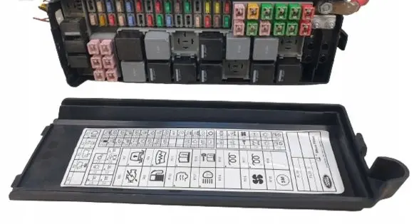 Land Rover Range Rover Sport L320 Fuse module YMB507310