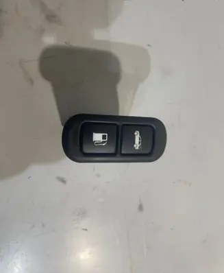 KIA Sorento Fuel tank opening switch 935503E000 623W02150 81018