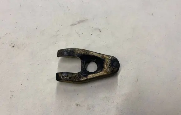 Renault Scenic II - Grand scenic II Fuel Injector clamp holder