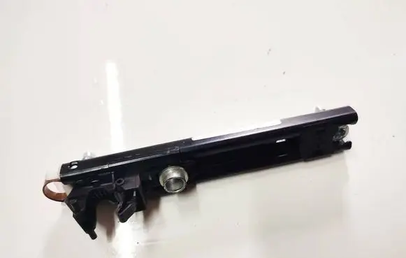 Opel Astra H Seat belt adjustment rail 566156124a
