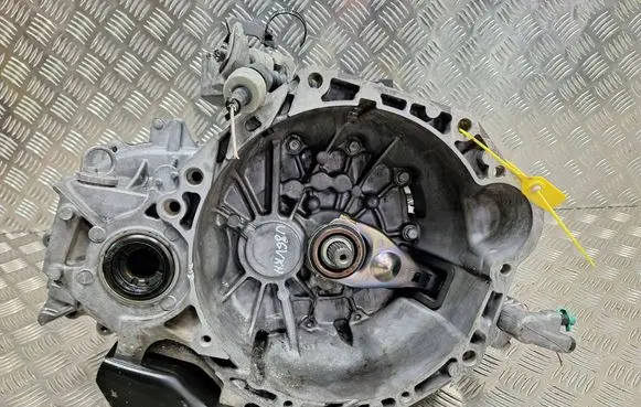 KIA Stonic Manual 6 speed gearbox S27725760