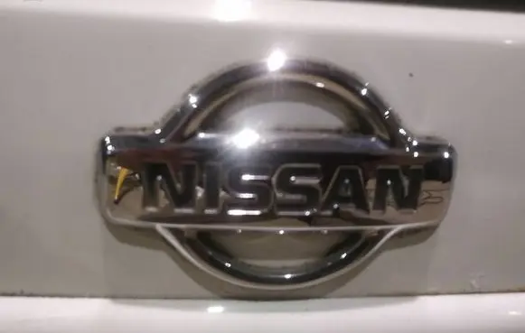 Nissan Micra Manufacturer badge logo/emblem