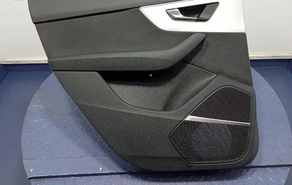 Audi Q7 4L Door card panel trim set 4M0867305N