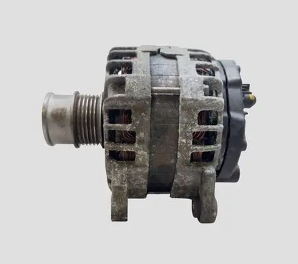 Volkswagen PASSAT B8 Generator/alternator 04E903024S F000BL0844