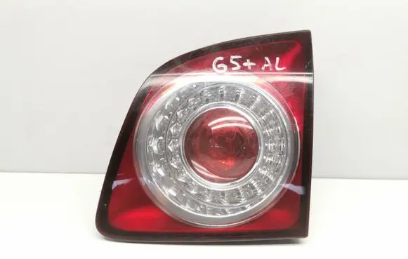 Volkswagen Golf Plus Tailgate rear/tail lights 5M0945094G 89037925