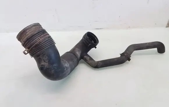 Volkswagen II LT Turbo air intake inlet pipe/hose