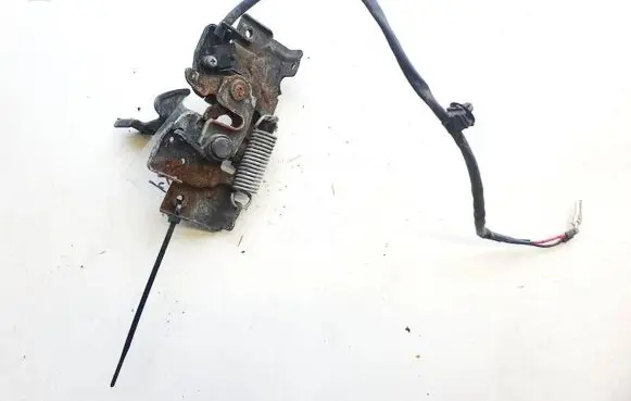 Mazda CX-7 Engine bonnet/hood lock/catch