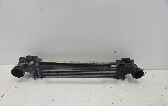Mercedes-Benz CLS C219 Intercooler air channel guide A2115002602 05T256