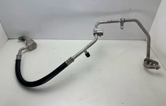 Ford Mustang VI Air conditioning (A/C) pipe/hose FR3B19A705AA