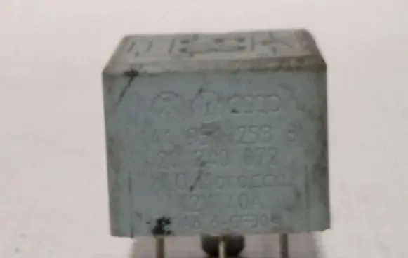 Seat Ibiza III (6L) Other relay 141951253B