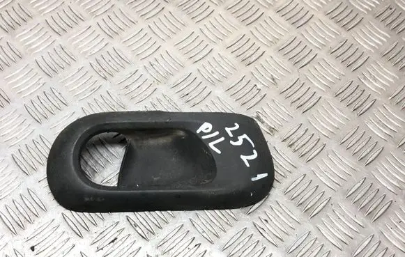 Opel Corsa C Front door interior handle trim 13106252RH 463444294