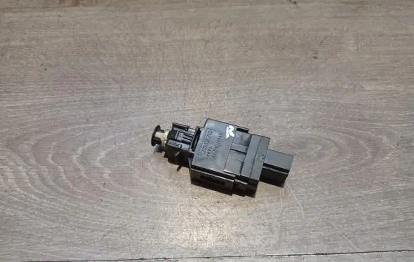 Volvo V70 Brake pedal sensor switch 8622064