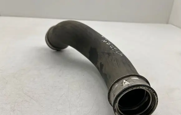 Volkswagen Tiguan Intercooler hose/pipe