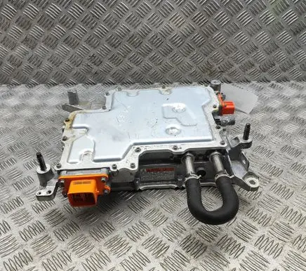 Toyota bZ4X Voltage converter inverter G909046010 DAP10000AB
