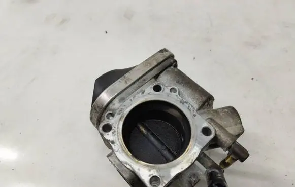 Volkswagen Golf IV Throttle valve 06A133062N 024711 408238323005