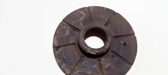 Opel Zafira A Front coil spring rubber mount 90538496