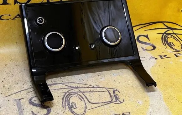 Land Rover Evoque II Climate control unit L8D213D734AA