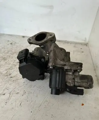 Volkswagen Golf V Throttle valve 03G128063m A2C53324665 1706094328