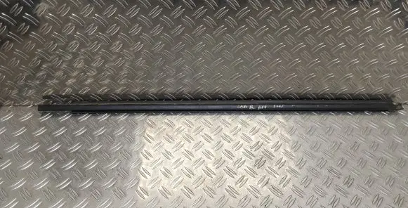 Toyota Corolla E120 E130 Front door glass trim molding