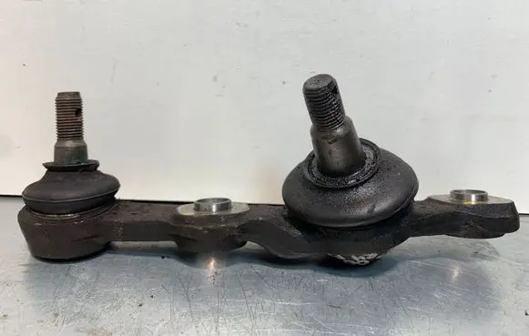 Lexus GS 300 350 430 450H Front ball joint 