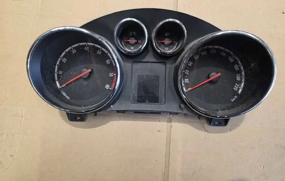 Opel Meriva B Speedometer (instrument cluster) 600775881 13434113