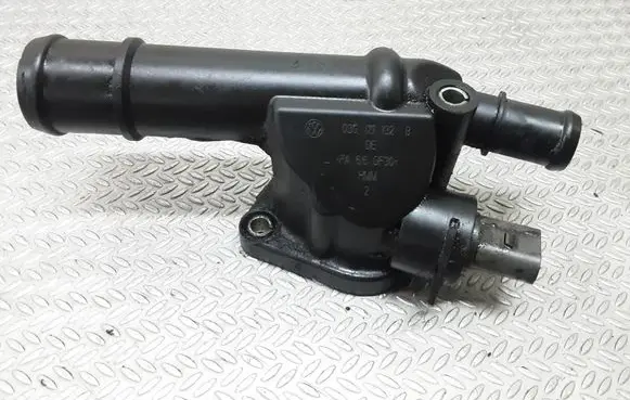 Audi A3 S3 A3 Sportback 8P Engine coolant pipe/hose 03G121132B