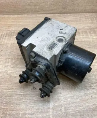 Volkswagen PASSAT B6 ABS Pump 3C0614095P 16027001A