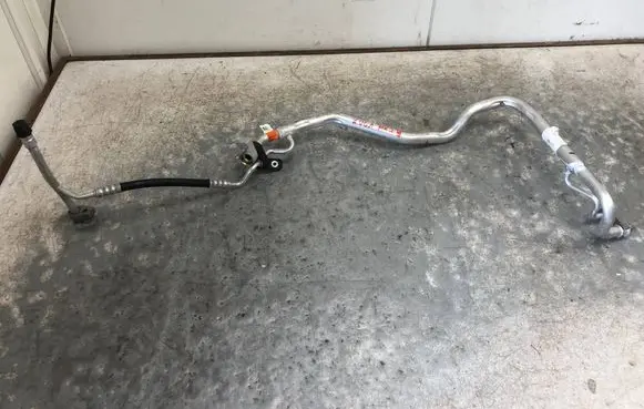 Ford Kuga II Air conditioning (A/C) pipe/hose GV6119E881FC