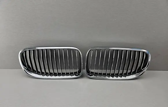 BMW 3 E92 E93 Front bumper upper radiator grill 7254969 51137254969 7254970