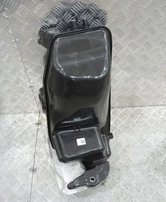 Volvo S90, V90 AdBlue liquid reservoir 31405814