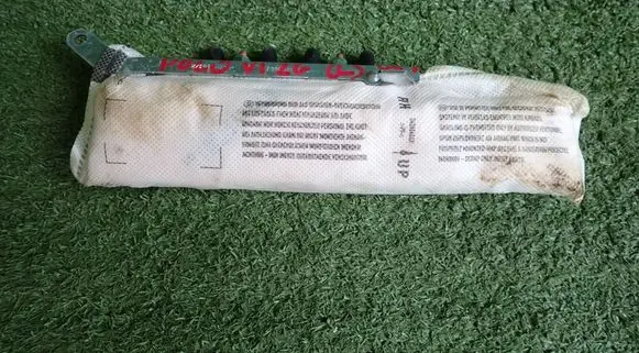 Volkswagen Polo VI Seat airbag 