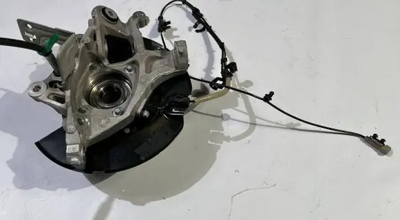 Dodge Charger Rear wheel hub spindle/knuckle SRT888777