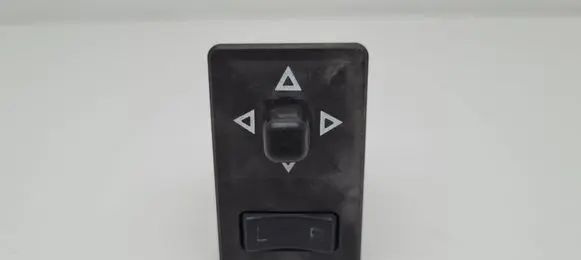 Nissan Bluebird Wing mirror switch