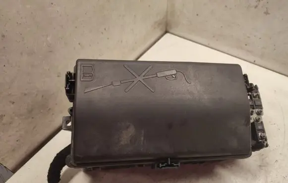 Opel Insignia A Fuse box set 13253551