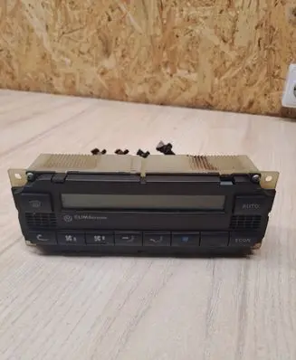 Volkswagen PASSAT B5 Climate control unit
