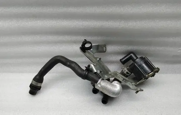 Volvo XC90 Electric auxiliary coolant/water pump 31368312 704773040