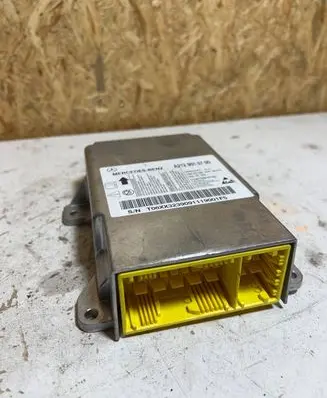 Mercedes-Benz E W212 Airbag control unit/module A2129010700 T06XX3239091119001F5